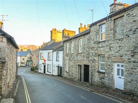 Cosy Cottage, Kirkby Lonsdale - Cumbria - England : Cottages For ...