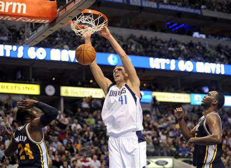 Dirk Nowitzki Dunk