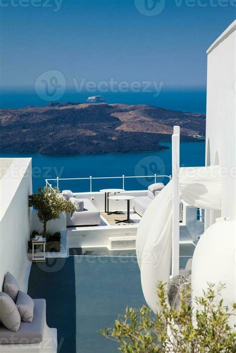 Beautiful architecture of the white houses of Santorini Island 26371376 ...