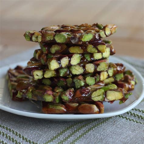 An exquisite brittle with pistachio recipe · Italianchips | Recipe | Brittle recipes, Pistachio ...