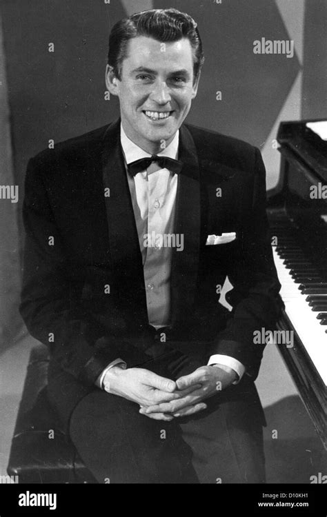 RUSS CONWAY (1925-2000) English popular pianist in 1959 Stock Photo - Alamy