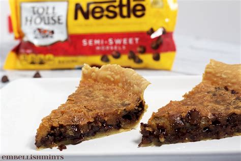 Nestle Toll House Chocolate Chip Cookie Pie - Embellishmints