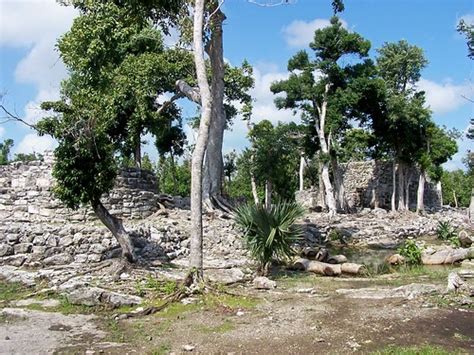 The Alamo Structure | El Cedral Mayan Ruins Isla Cozumel, Qu… | Flickr