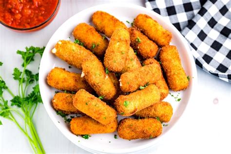 Homemade Mozzarella Cheese Sticks - Easy Budget Recipes