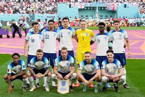 Mason Mount appears to sing 'God Save the Queen' before England vs Iran - Football - SPORTbible