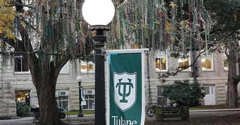 Tour college: Tulane University