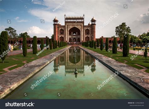 951 Akbar tomb Stock Photos, Images & Photography | Shutterstock