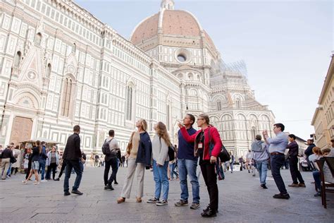 All About Florence - City Walking Tour + Main Museums