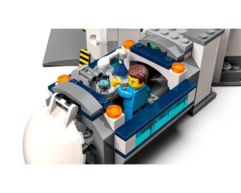 LEGO Set 60350-1 Lunar Research Base (2022 City) | Rebrickable - Build with LEGO