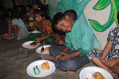 World Food Day: 20 Crore Indians Sleep Hungry When 40% Food Goes To Waste