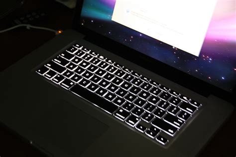 MacBook Pro Backlit Keyboard. | Mac OS X Leopard initial run… | Flickr