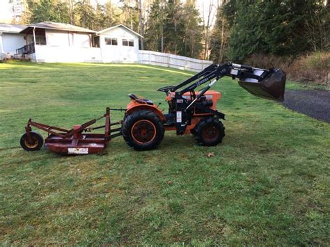 Kubota B7100 w/front loader for Sale in Poulsbo, WA - OfferUp