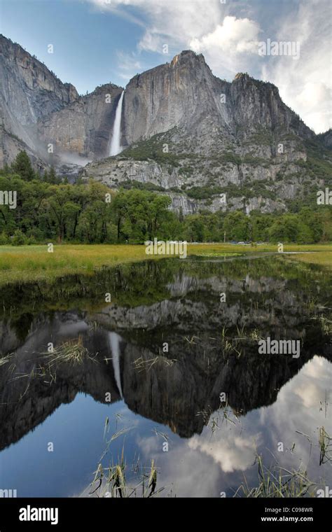 Yosemite Falls from Sentinel Bridge, Yosemite National Park, California ...