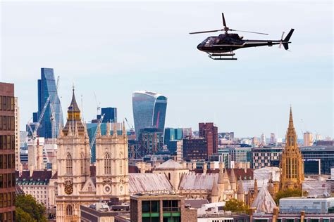 Helicopter Tour London 2024 • Ultimate City Sightseeing