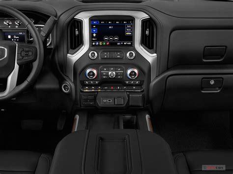 2020 GMC Sierra 1500: 63 Interior Photos | U.S. News