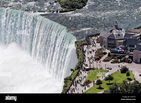 The Horseshoe Falls at Niagara Falls, Ontario, Canada Stock Photo - Alamy