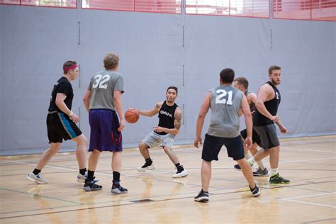 Adult sports leagues keep competition friendly and fun - Play Kettering