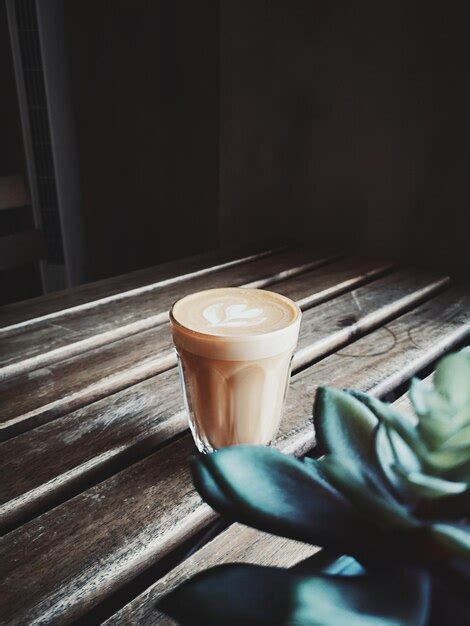 Premium Photo | Piccolo latte