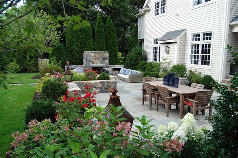 Before & After: Bluestone Patio Ideas with Backyard Dining - Decorilla ...