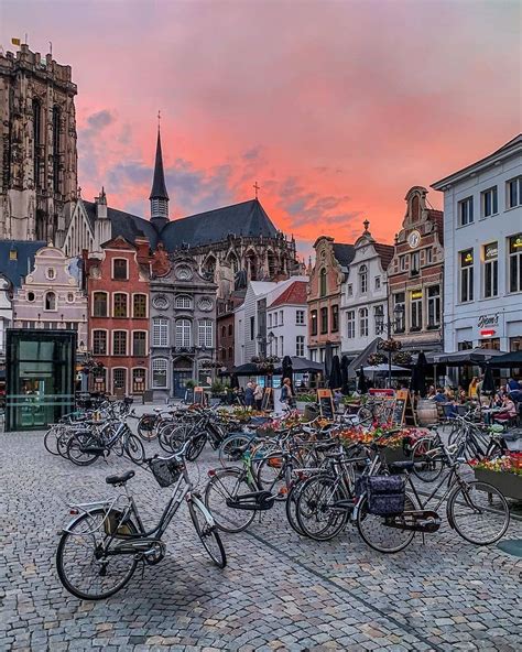 Voyage Europe, Travel Inspo, Travel Inspiration, Lonely Planet, Bruges ...