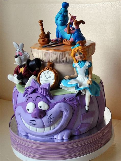 17 Best images about Cakes - Disney Alice in Wonderland on Pinterest | Birthday cakes, Tea ...