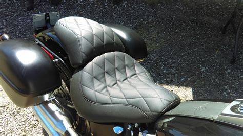 Harley Davidson Fat boy seat – Grateful Threads Custom Upholstery