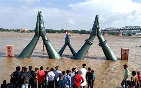 : Varanasi : Namo Ghat drowned due to rise in water level of Ganga River