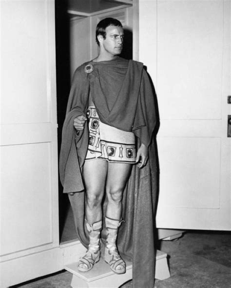 32 Photos of Marlon Brando as Mark Antony in 'Julius Caesar' in 1953 ~ Vintage Everyday | Marlon ...