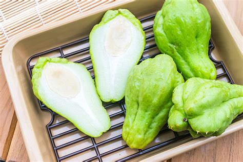 Chayote – sources, health benefits, nutrients, uses and constituents at NaturalPedia.com