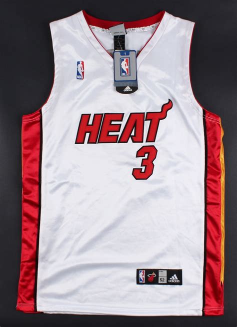 Dwyane Wade Signed Heat Jersey (JSA COA) | Pristine Auction