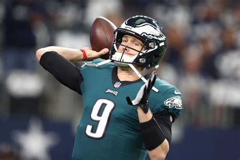 Nick Foles takes over as Eagles QB for Carson Wentz - Arizona Desert Swarm