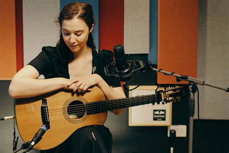 Lisa Hannigan: Watch a stunning live session