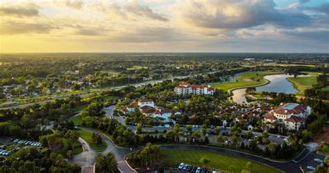 10 Affordable Yet Highly Rated Orlando Resorts Where You Can Enjoy Luxury Without Breaking The Bank