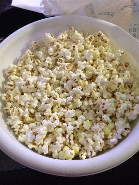 Big bowl of popcorn kind of night! Watching #theflash, Felicity is in ...