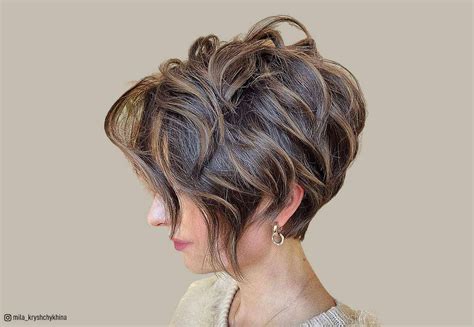 Rock Your Look: Pixie Cut Dark Hair with Stunning Highlights - click to ...