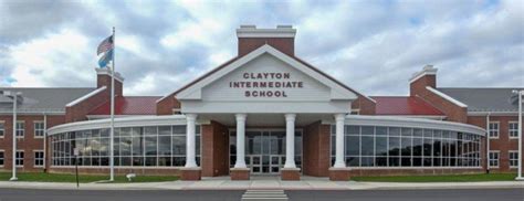 » Clayton School