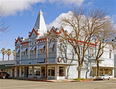 Point of Historic Interest in Colusa, California: Colusa IOOF Building