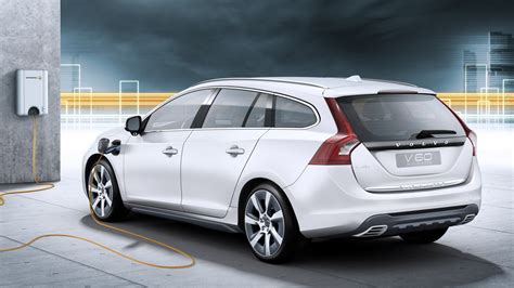 Volvo V60 Plug-In Hybrid Confirmed For 2012 Launch