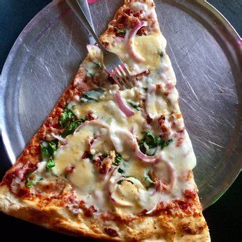 Momo’s Pizza - Tennessee Street - 108 Photos & 186 Reviews - Pizza - 1416 W Tennessee St ...