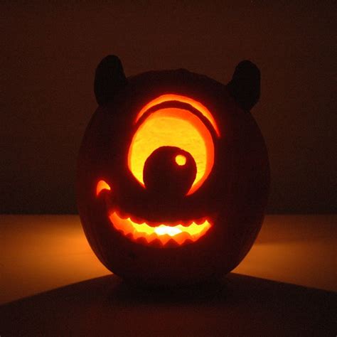 Mike Wazowski Pumpkin & Giveaway | Easy pumpkin carving, Pumpkin ...