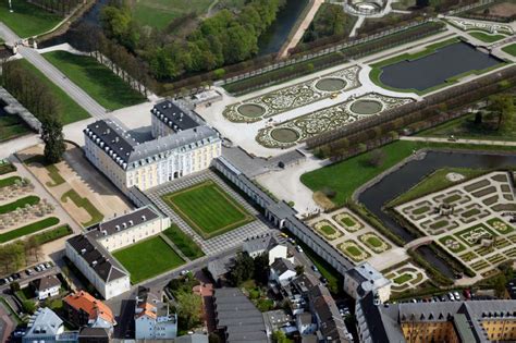 Brühl von oben - Schloss Augustusburg Brühl