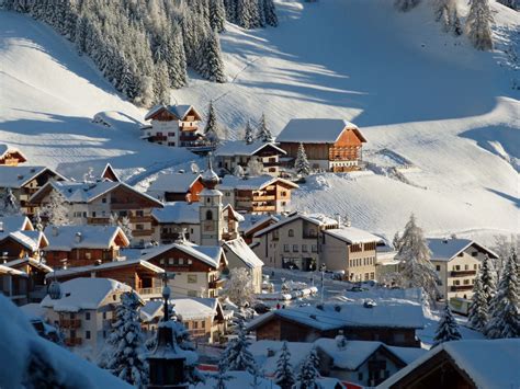 Wallpaper : Italy, snow, village, resort, Alps, skiing, Ski, January, 2014, weather, season ...