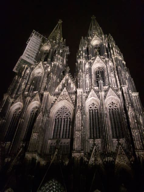 Cologne cathedral Köln Germany Dark Night | Cattedrali, Gotico