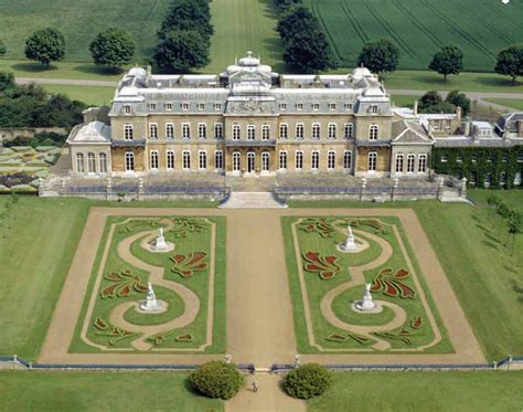 Wrest Park near Silsoe, Bedfordshire is the place to go see the evolution of the English garden ...