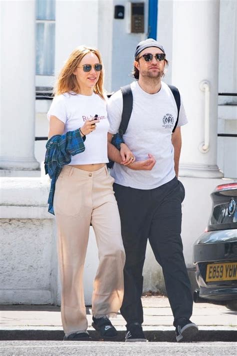 Are Robert Pattinson and Suki Waterhouse Still Dating? - Couple Shows ...