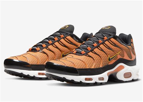 Nike Air Max Plus Orange Black DM0032-800 Release Date | SBD