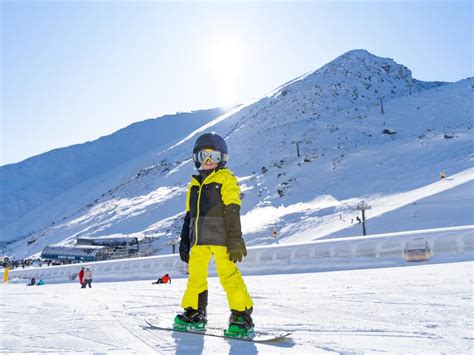 New Zealand Holidays & Deals | Up To 50% Off NZ Ski Holiday Packages