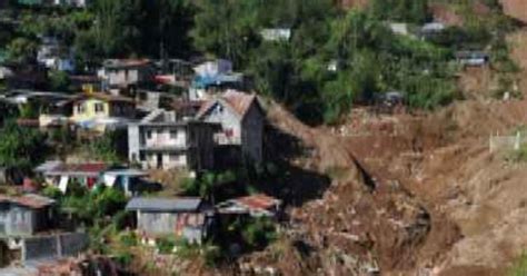 Earthquake and landslides hit Philippines - CBS News