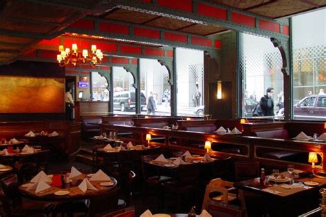 Pershing Square | Restaurants in Midtown, New York