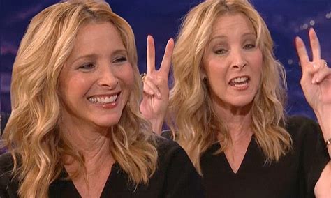 Lisa Kudrow reveals she's opposite of her Friends character Phoebe ...